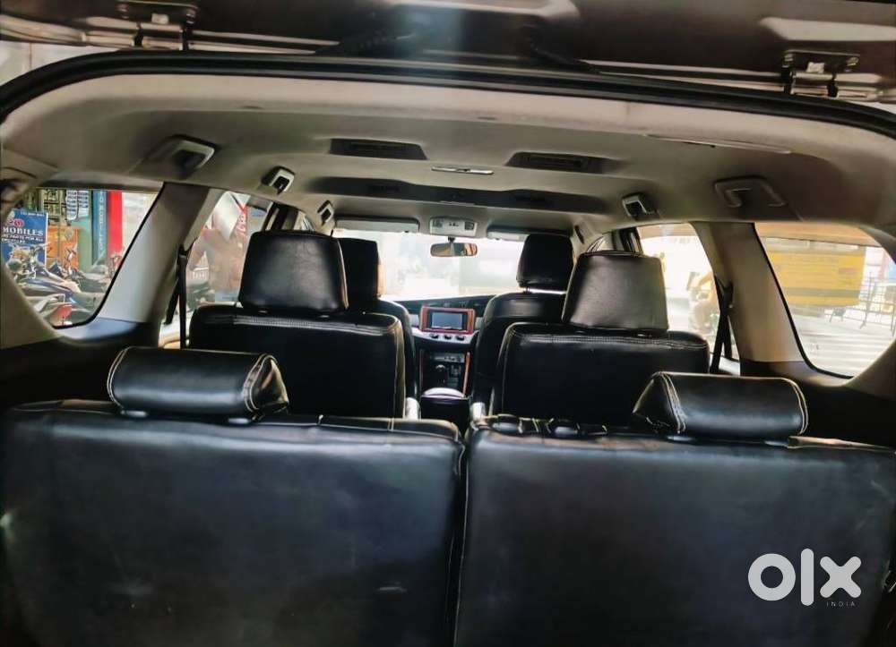 Toyota Innova Crysta 2.4 G Mt 7 Str, 2018, Diesel