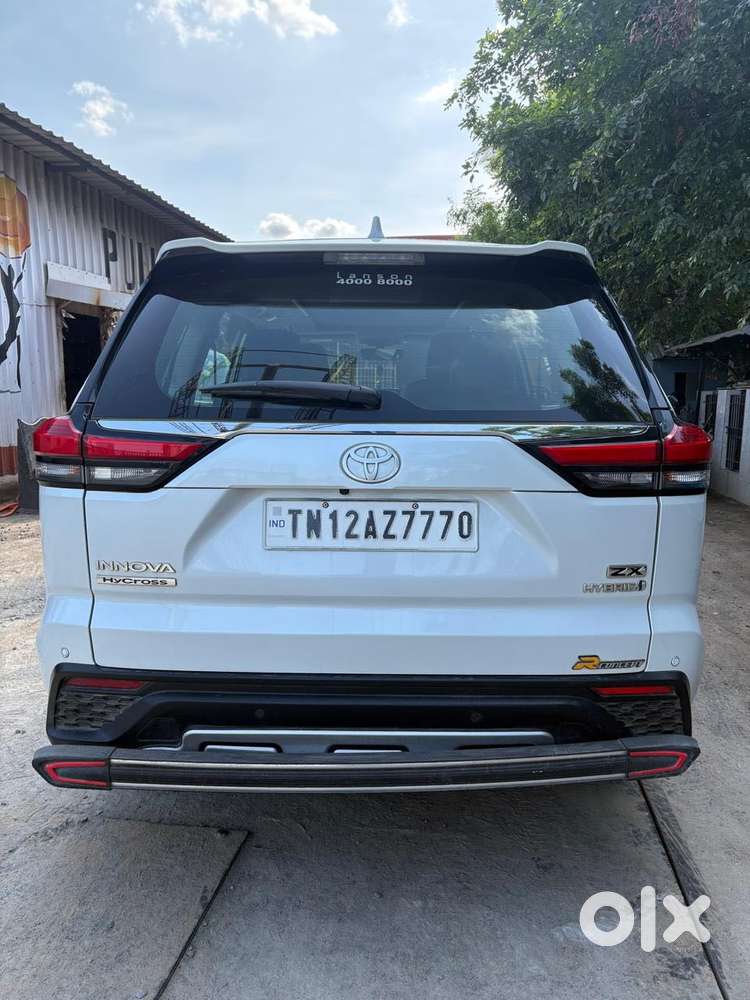 Toyota Innova Hycross 2.0 Zx Hybrid 7 Str, 2023, Cng & Hybrids