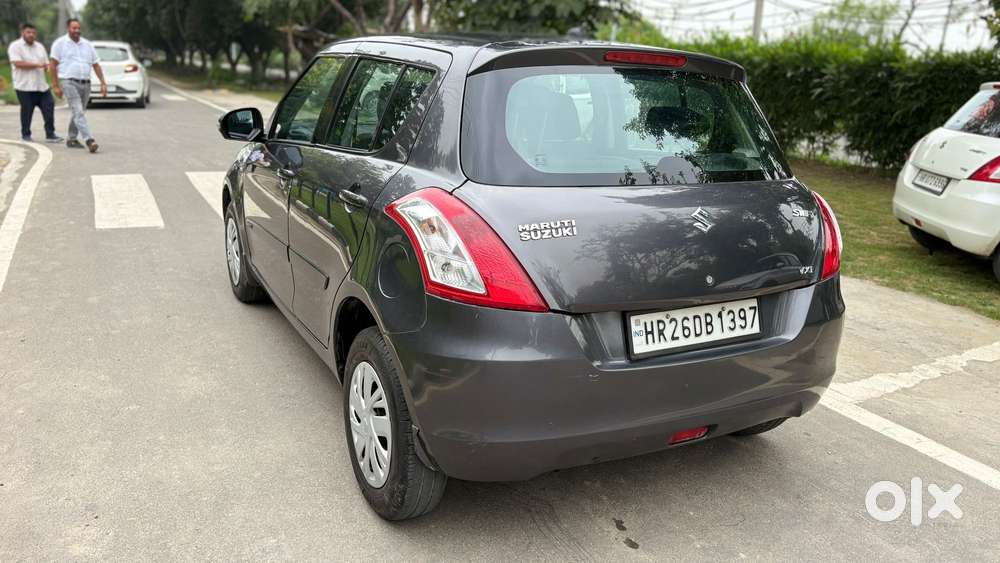 Maruti Suzuki Swift Vxi Abs Bsiv, 2017, Petrol