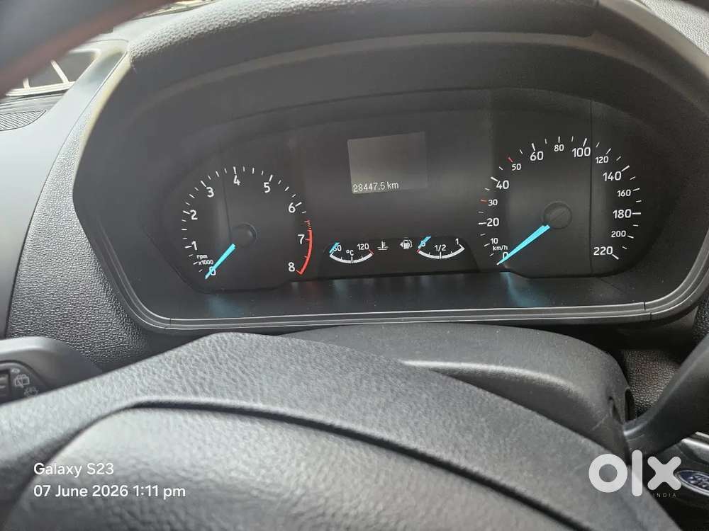 Ford Ecosport Petrol Only 28400 Km Driven