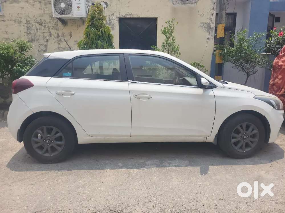 Hyundai New I20 2018 Petrol 46000 Km Driven