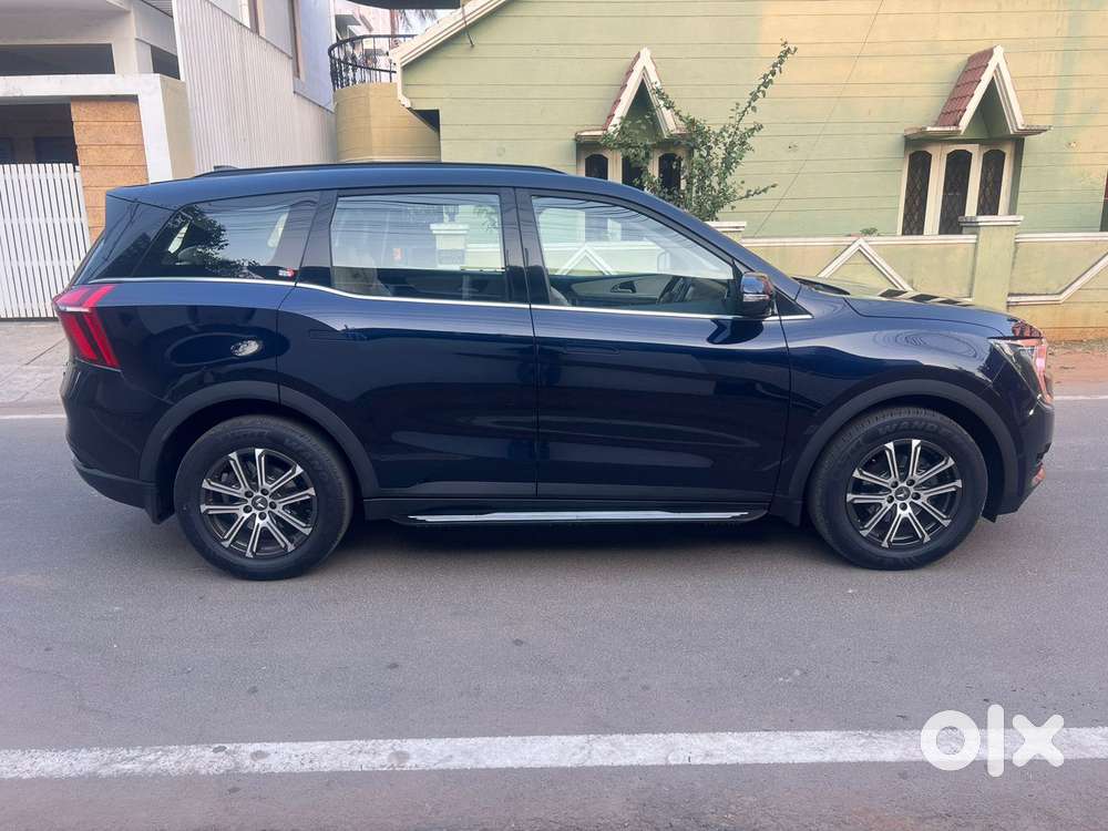 Mahindra Xuv700 2.2 Ax 7 Diesel At Str, 2022, Diesel