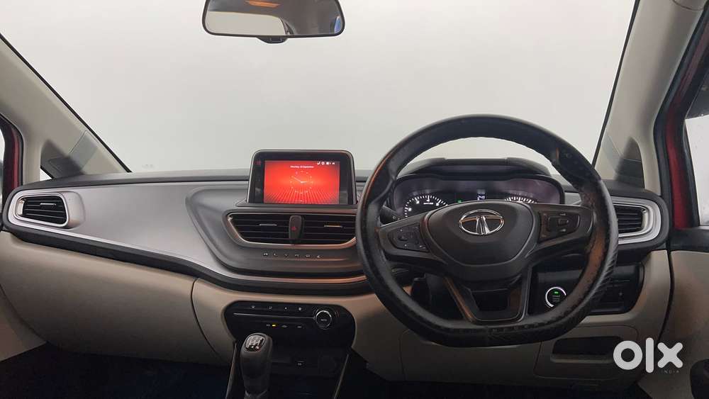 Tata Altroz 1.2 Xt, 2022, Petrol
