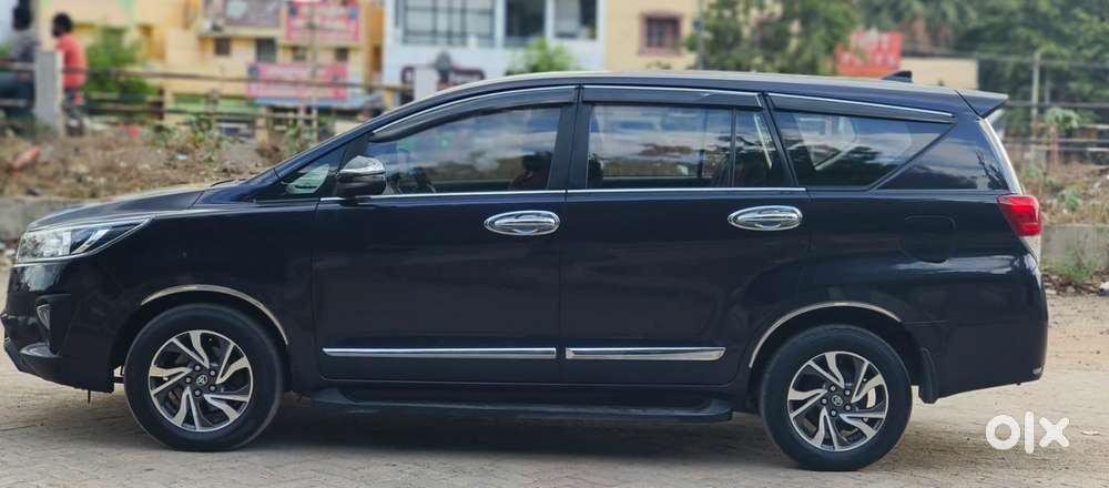Toyota Innova Crysta 2.4 G Mt, 2022, Diesel