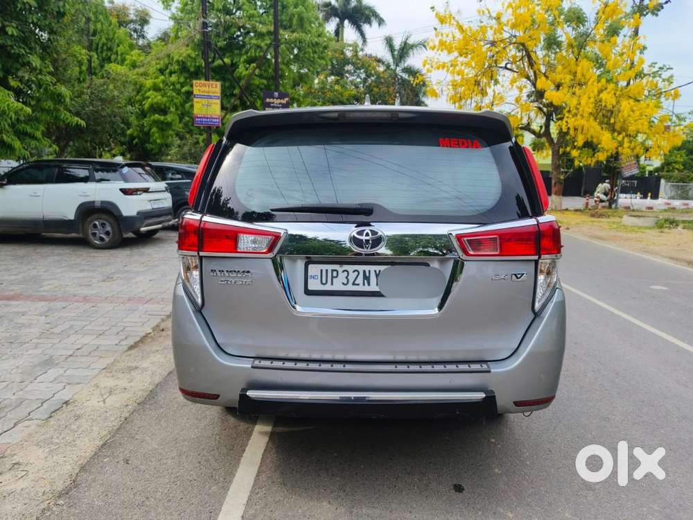 Toyota Innova Crysta 2.4 V 7 Str, 2023, Diesel