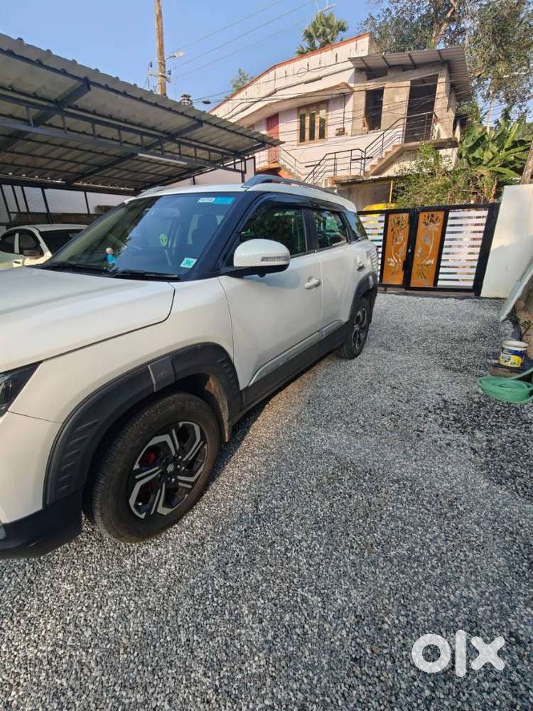 Maruti Suzuki Brezza 1.5 Zxi Plus Smart Hybrid, 2023, Petrol