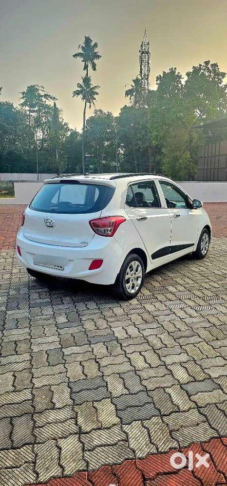 Hyundai Grand I10 1.2 Kappa Sportz (o), 2014, Petrol