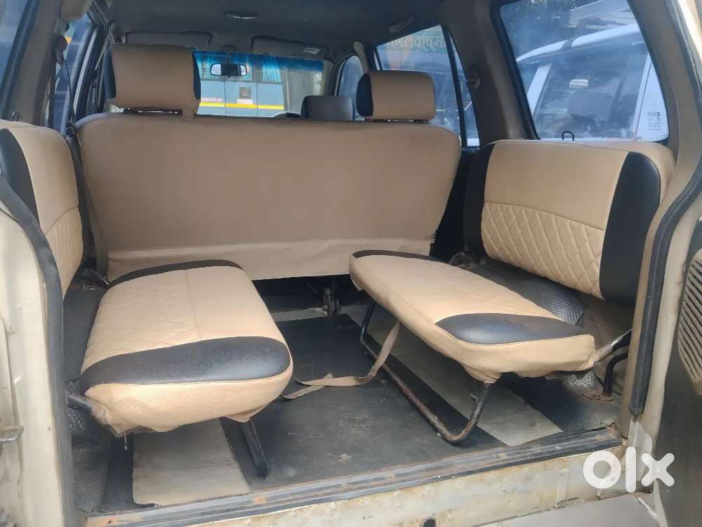 2011 Chevrolet Tavera 9 Seater