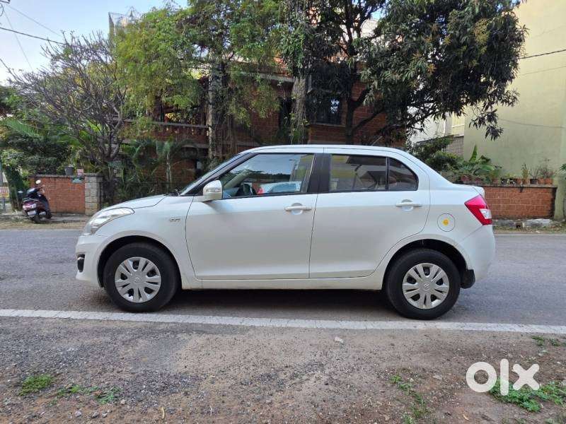 Maruti Suzuki Swift Dzire 1.2 Vxi Bsiv, 2012, Petrol