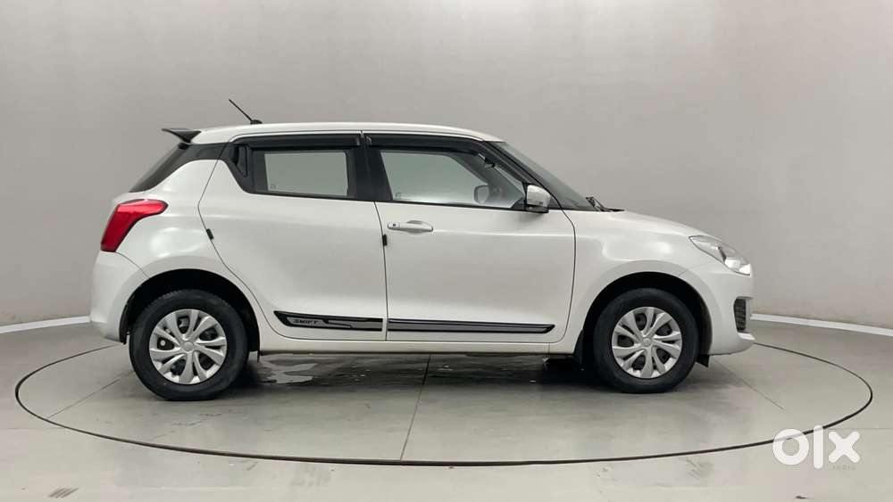 Maruti Suzuki Swift Amt Vvt Vxi, 2022, Petrol