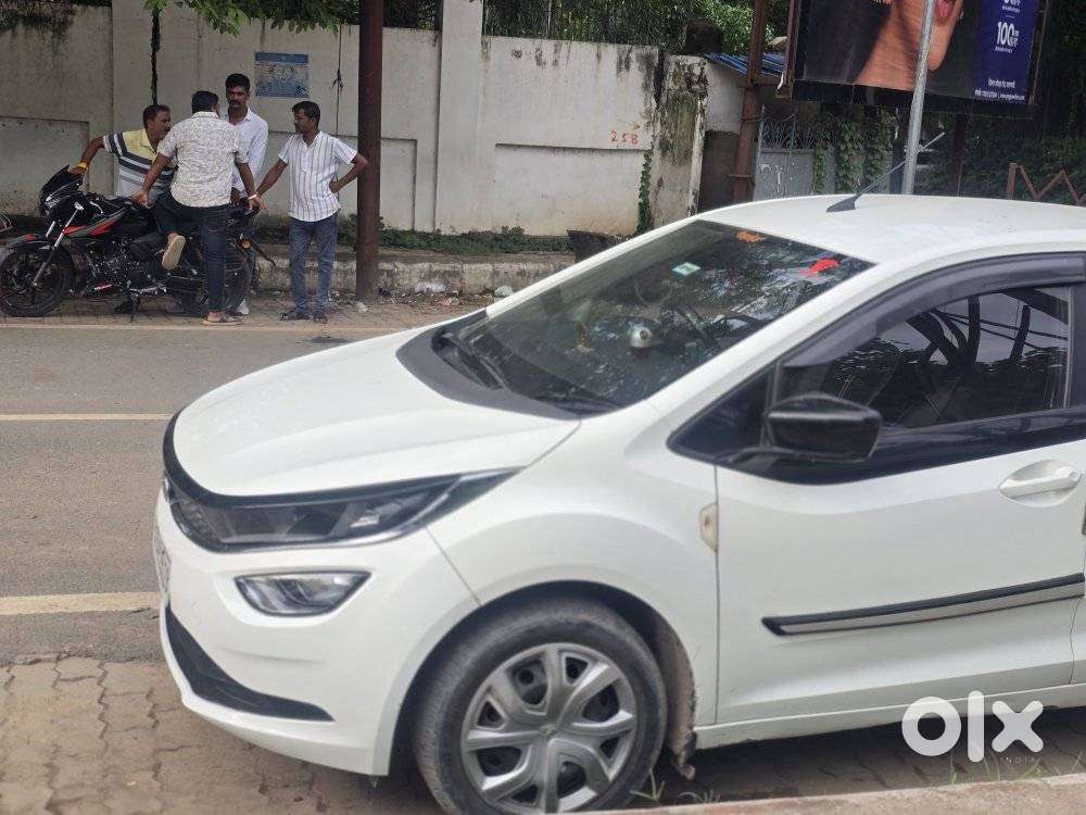 Tata Altroz 1.2 Xm, 2021, Petrol