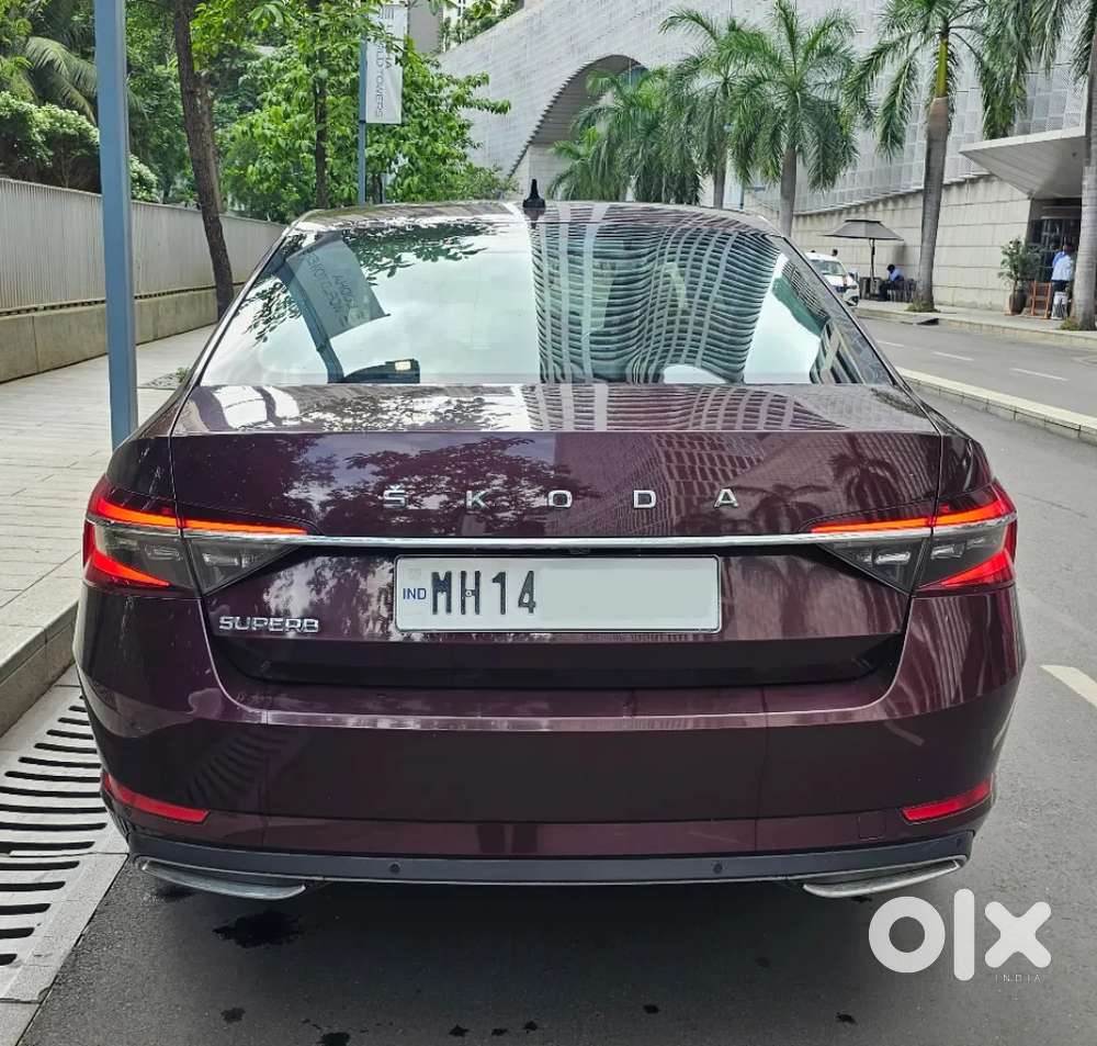 Skoda Superb 2.0 L&k Tsi At, 2023, Petrol