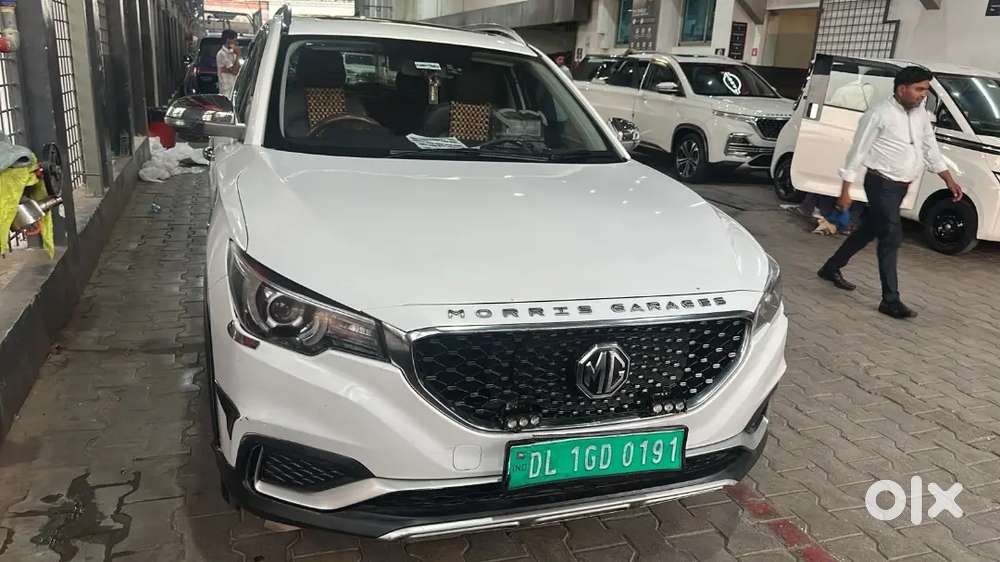 Mg Zs Ev In Immaculate Condition.