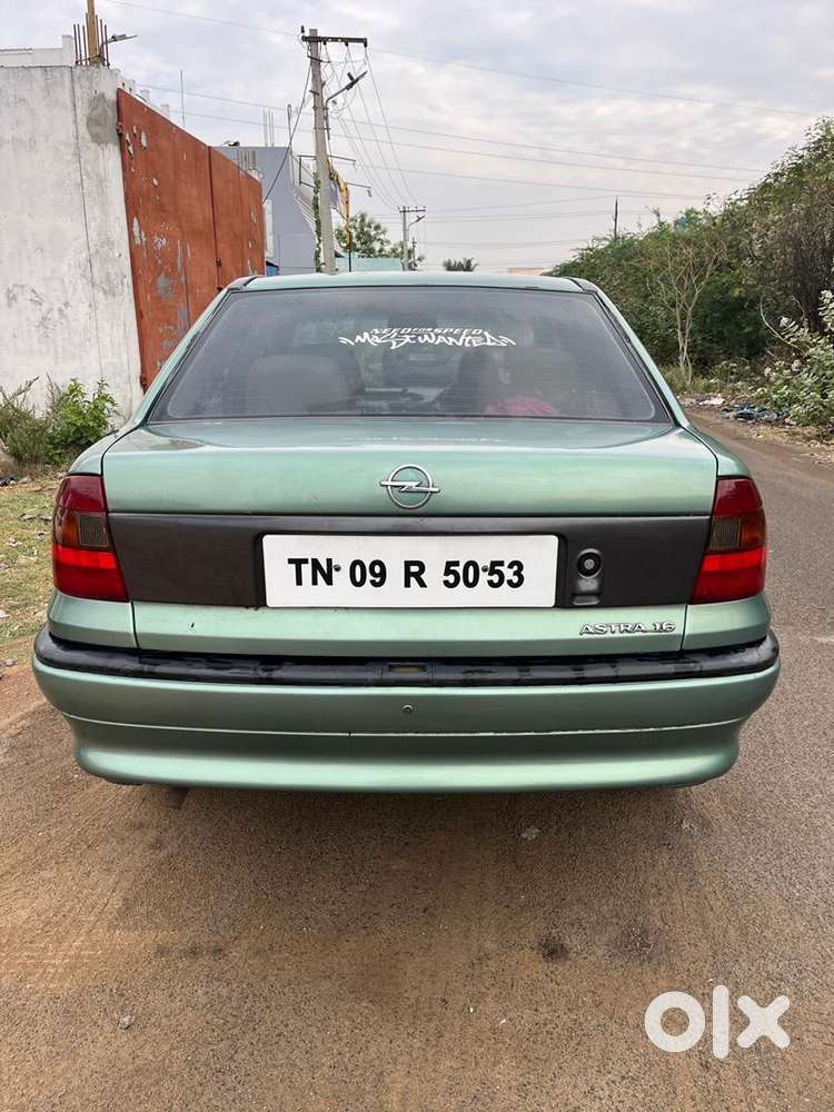 Opel Petrol Car 1998