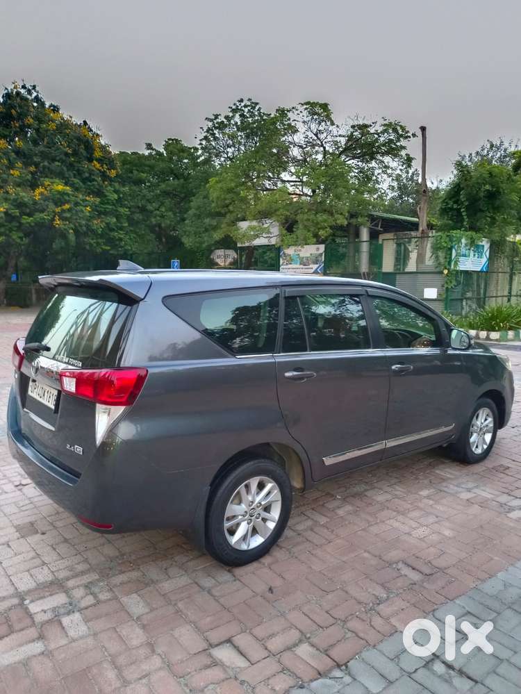 Toyota Innova Crysta 2.4 G Mt, 2017, Diesel