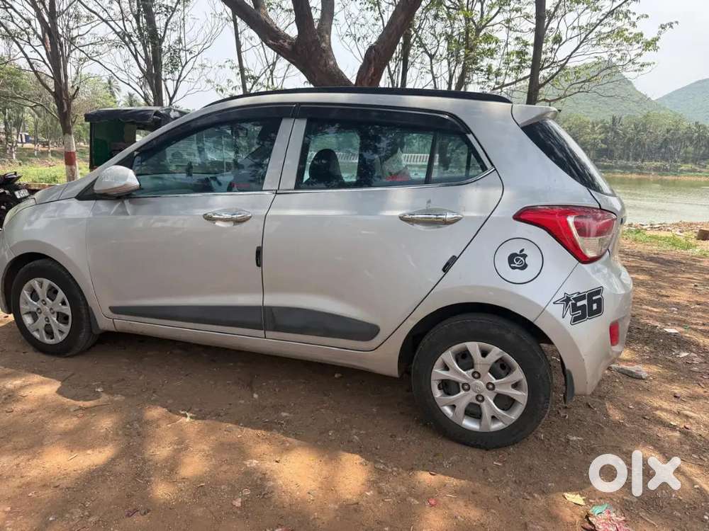 Hyundai Grand I10 2015 Diesel Well Maintained