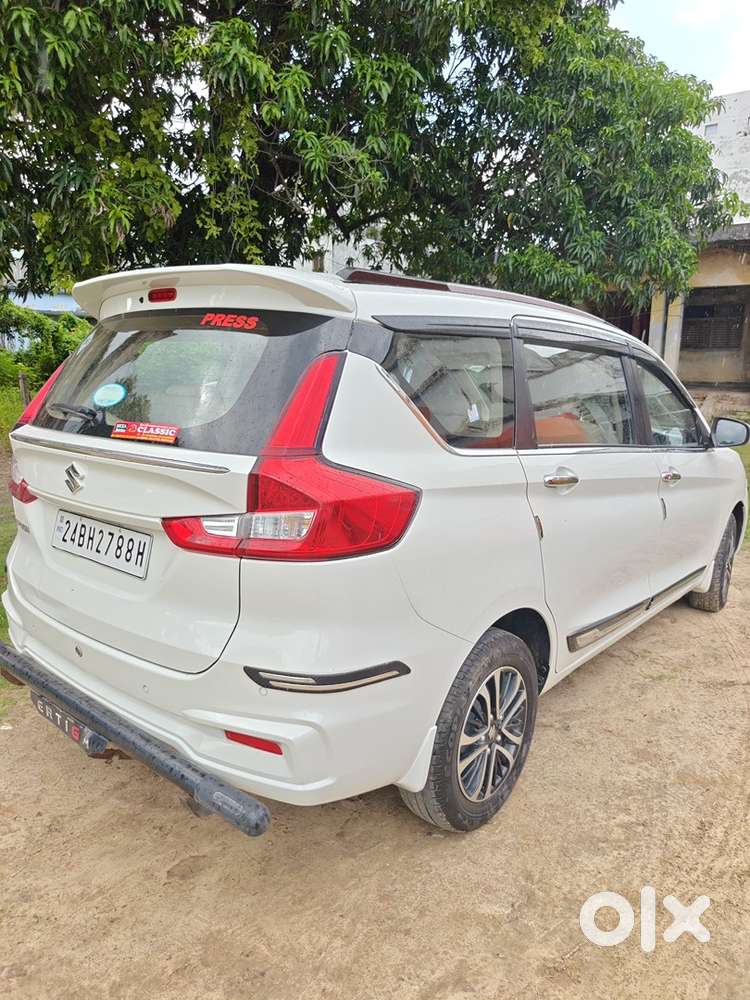 Maruti Suzuki Ertiga Zxi Cng 2024