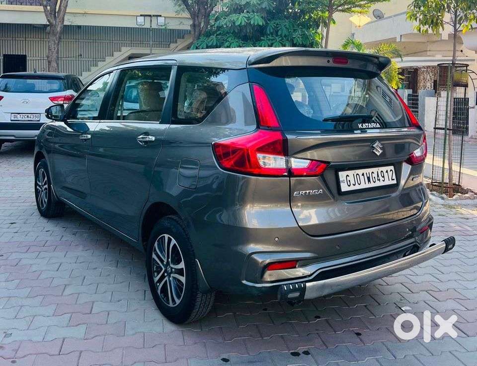 Maruti Suzuki Ertiga Zxi Plus Shvs, 2022, Petrol