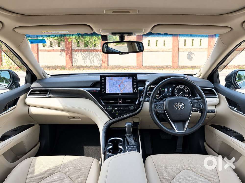 Toyota Camry Hybrid, 2024, Electric