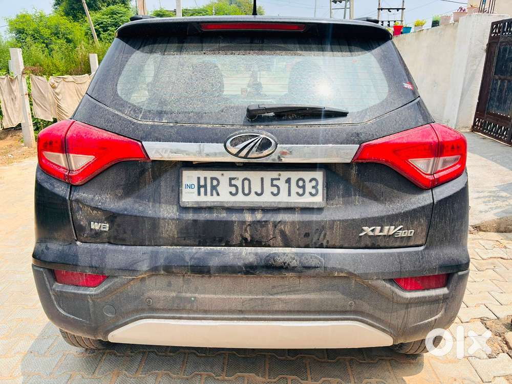Mahindra Xuv300 Petrol Oct2022