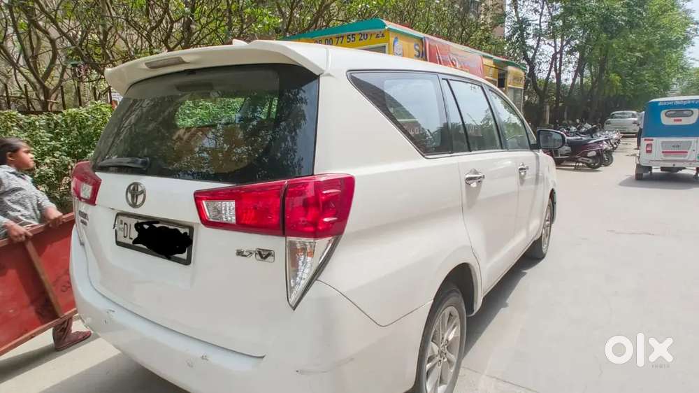 Toyota Innova Crysta 2016 Petrol Well Maintained