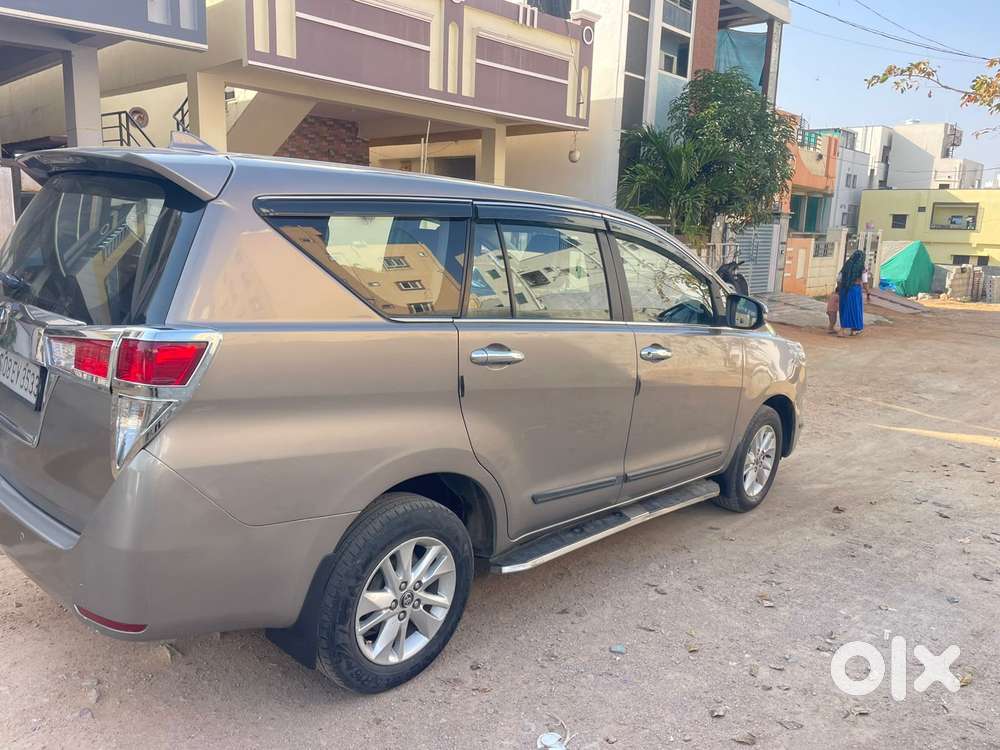 Toyota Innova Crysta 2.4 G Mt 8s, 2016, Diesel
