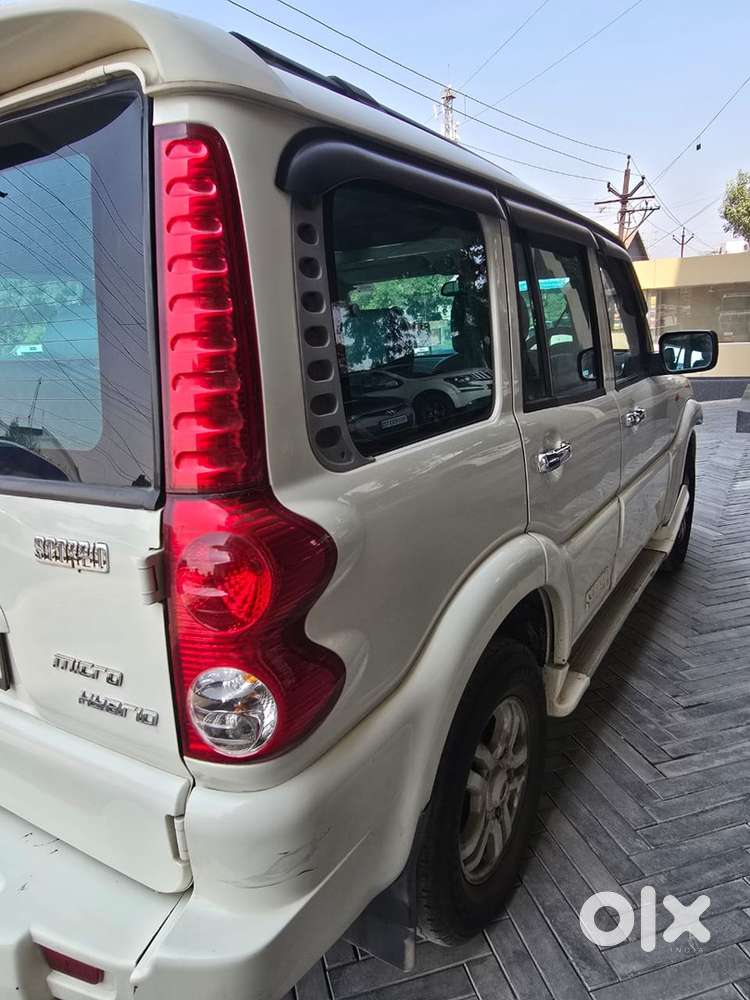 Mahindra Scorpio 2013