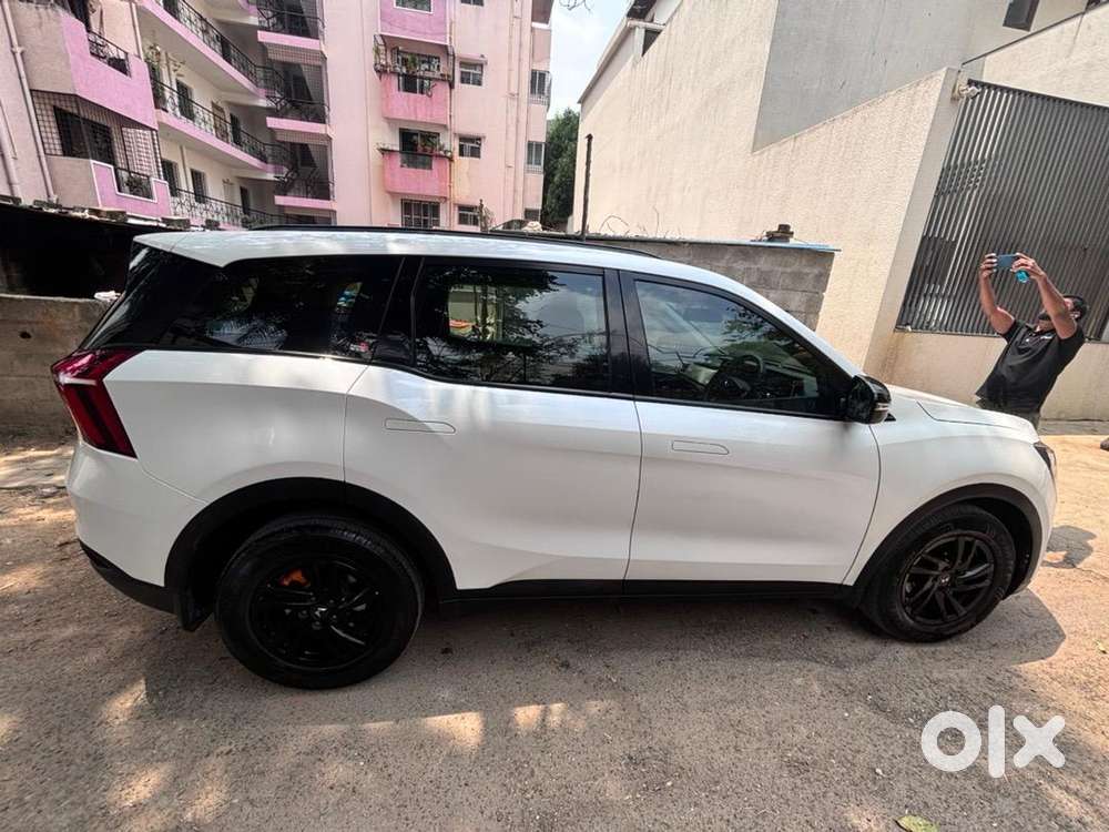 Mahindra Xuv700 2024 Model Petrol Good Condition