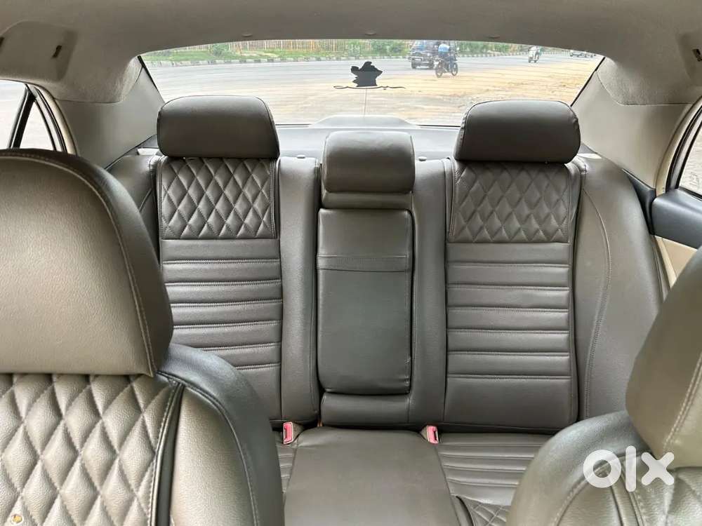 Toyota Corolla Altis 2013 Car