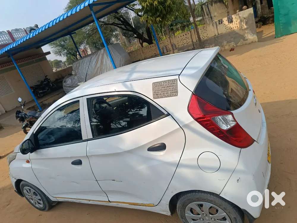 Hyundai Eon 2017 Petrol 90000 Km Driven