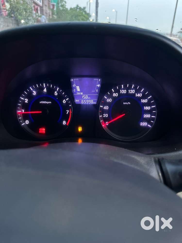Hyundai Verna 2015 Km Driven