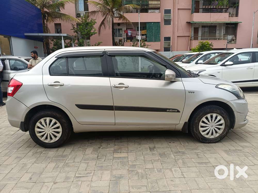 Maruti Suzuki Swift Dzire 1.2 Vxi Bsiv, 2015, Petrol