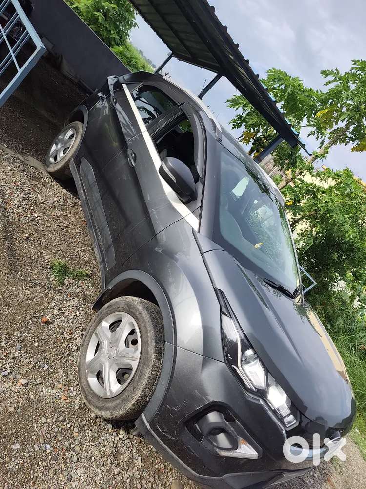 (negotiable Price)tata Nexon 2017-2020 Petrol Manual 2022