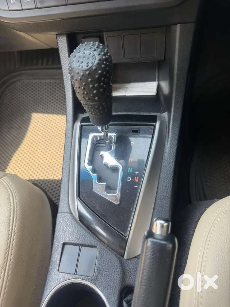 Toyota Corolla Altis 2015 Petrol Well Maintained