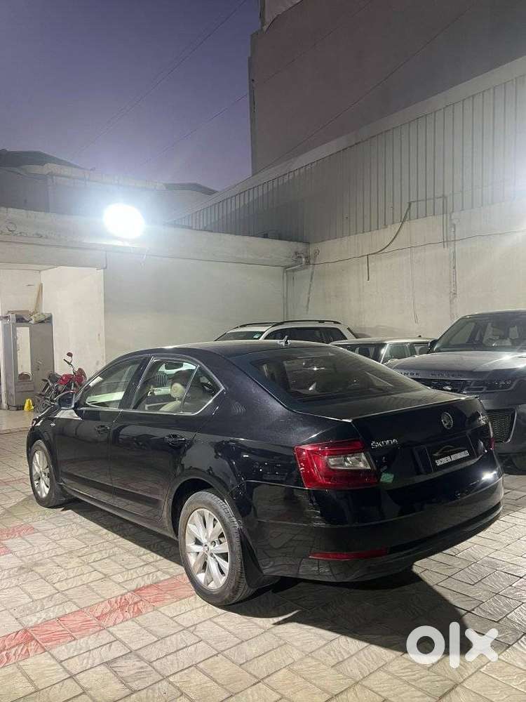 Skoda Octavia 1.8 Tsi At L K, 2018, Petrol