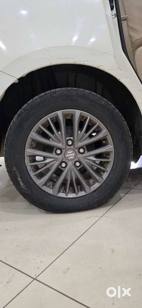 Maruti Suzuki Ertiga Zxi At, 2021, Petrol