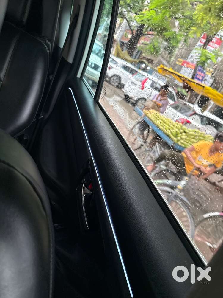 Toyota Innova Crysta 2017 Diesel Manual