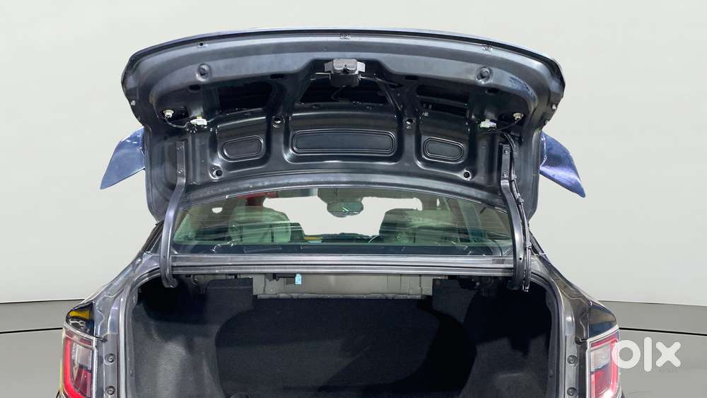 Hyundai Aura 1.2 Sx Petrol Manual, 2024, Petrol