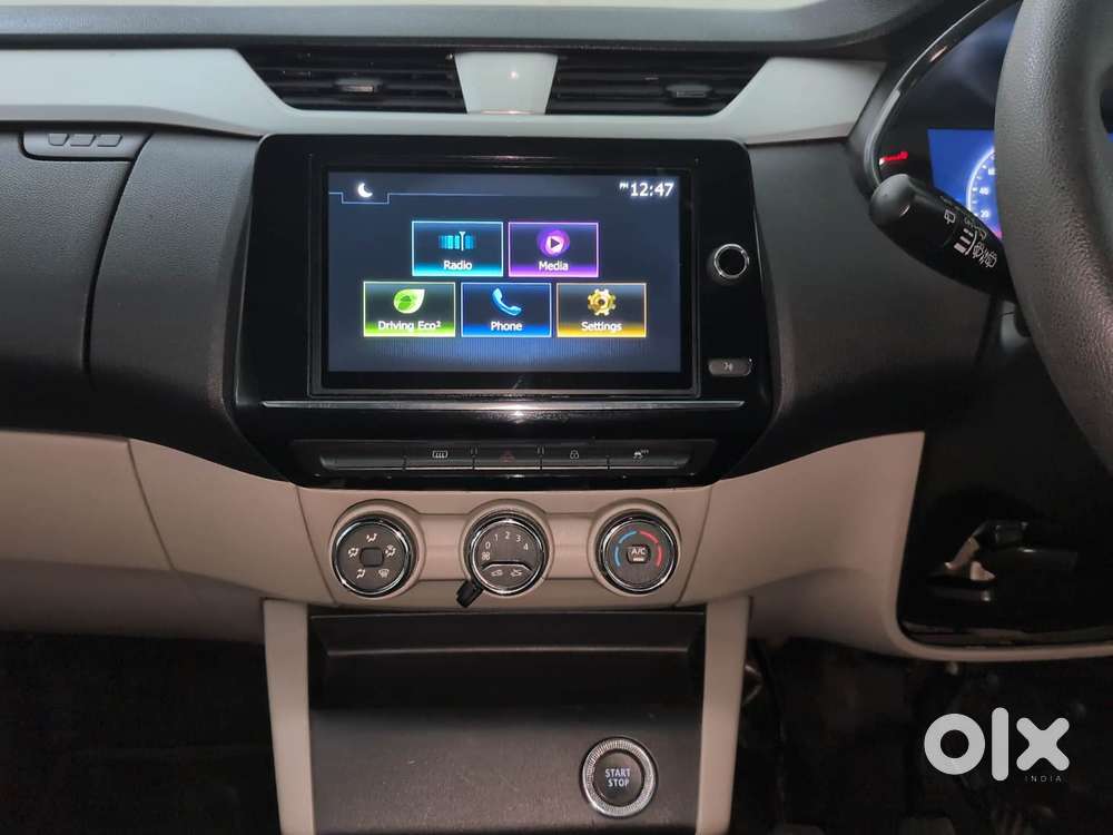 Renault Triber Rxz, 2024, Petrol