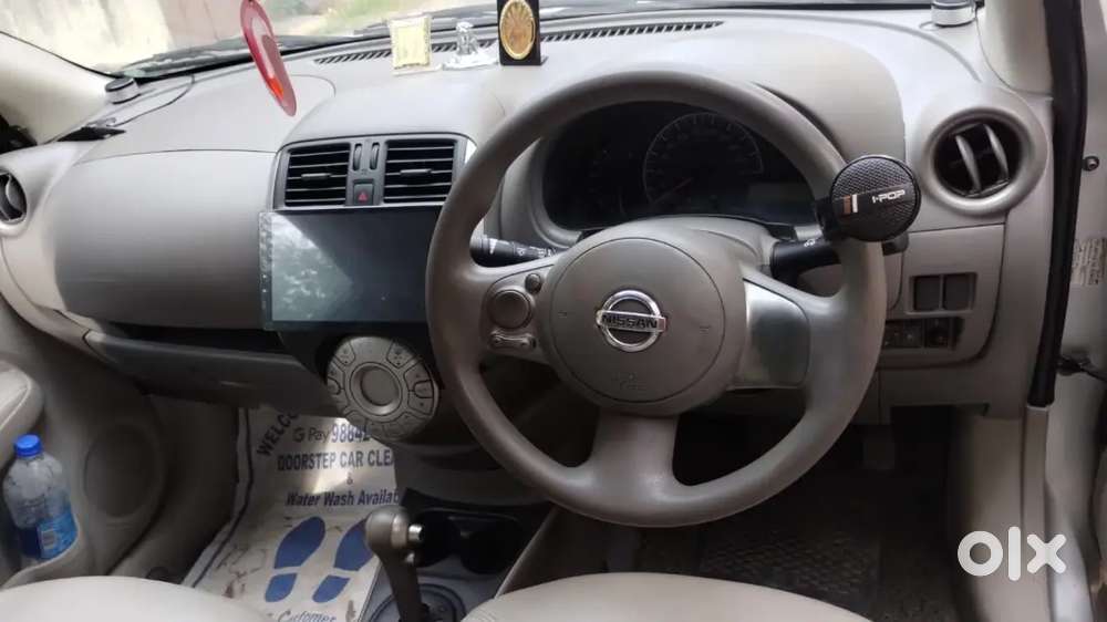 Automatic Nissan Sunny Petrol