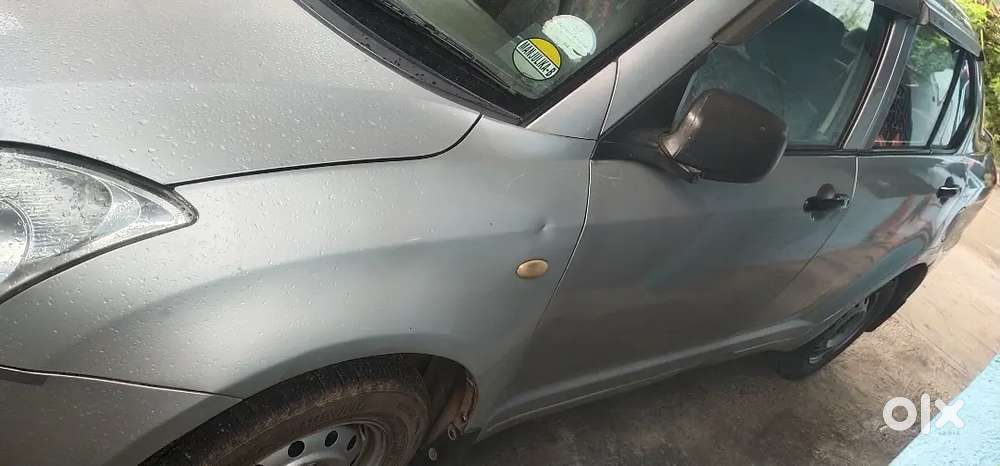 Maruti Suzuki Dzire 1.2 Zxi 2011 2nd