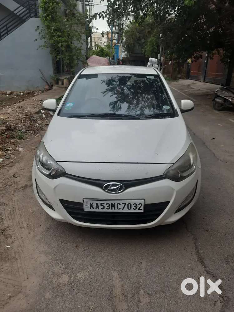Hyundai I20 2012 Diesel 118000 Kms, Well Maintained. Mint Condition