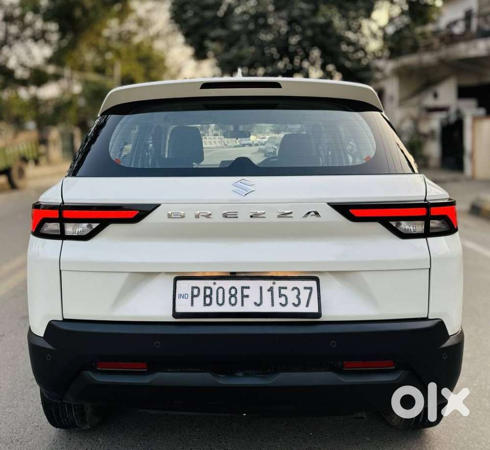 Maruti Suzuki Brezza 1.5 Vxi Smart Hybrid, 2024, Petrol