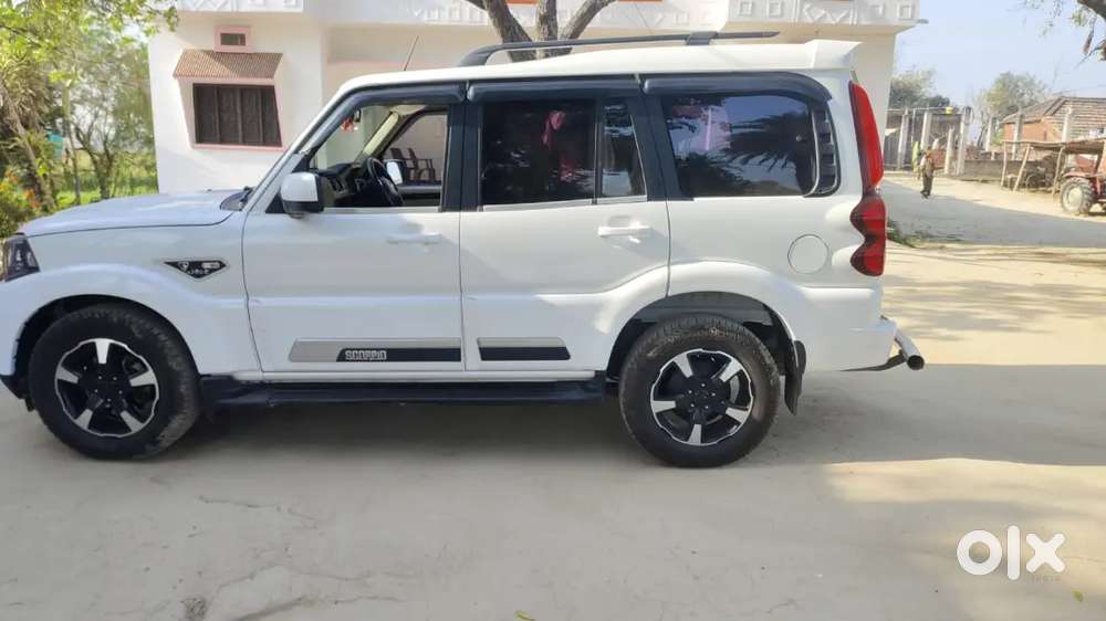 Mahindra Scorpio Classic 2023 Diesel 50000 Km Driven