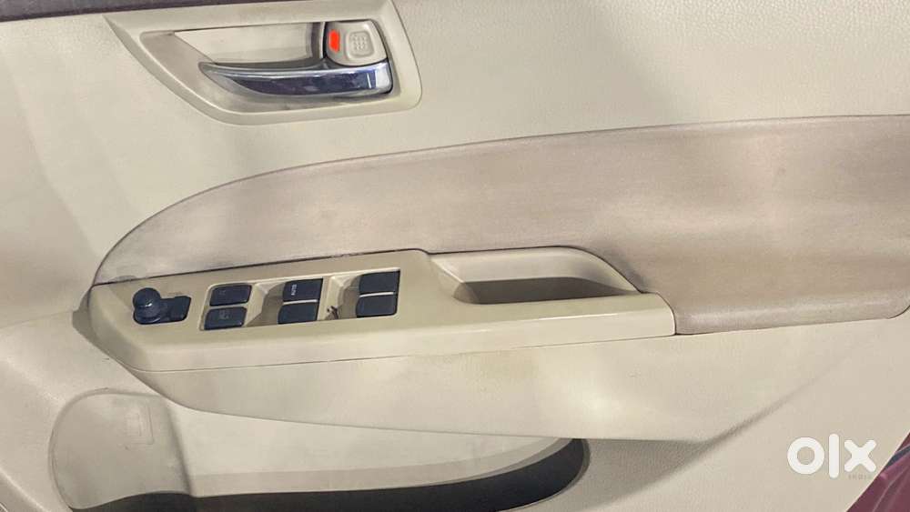 Maruti Suzuki Swift Dzire 1.2 Vxi Bsiv, 2016, Petrol