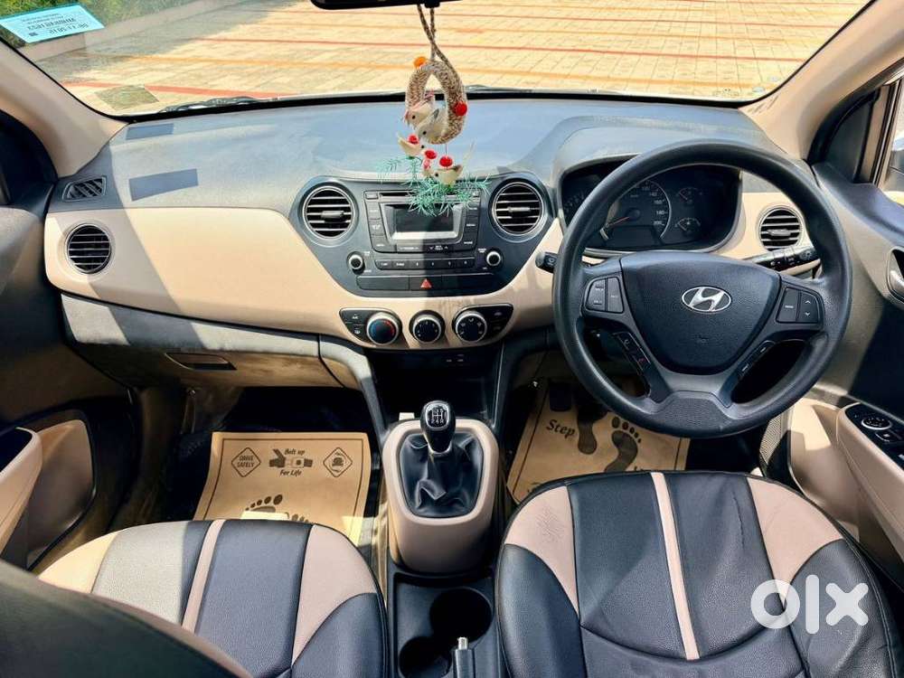 Hyundai Grand I10 Sportz, 2015, Petrol