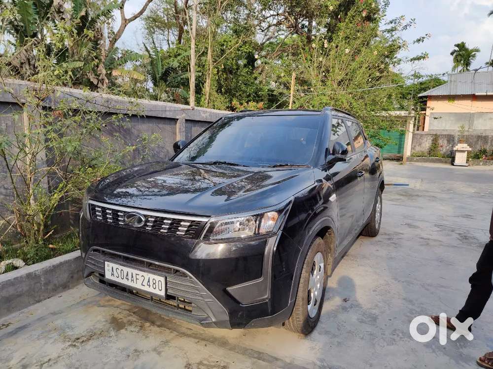 Mahindra Xuv300 2024 Petrol 30000 Km Driven Good Condition