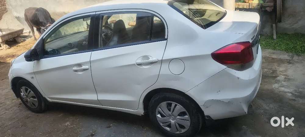 Honda Amaze Oct 2015 Diesel Well Maintained