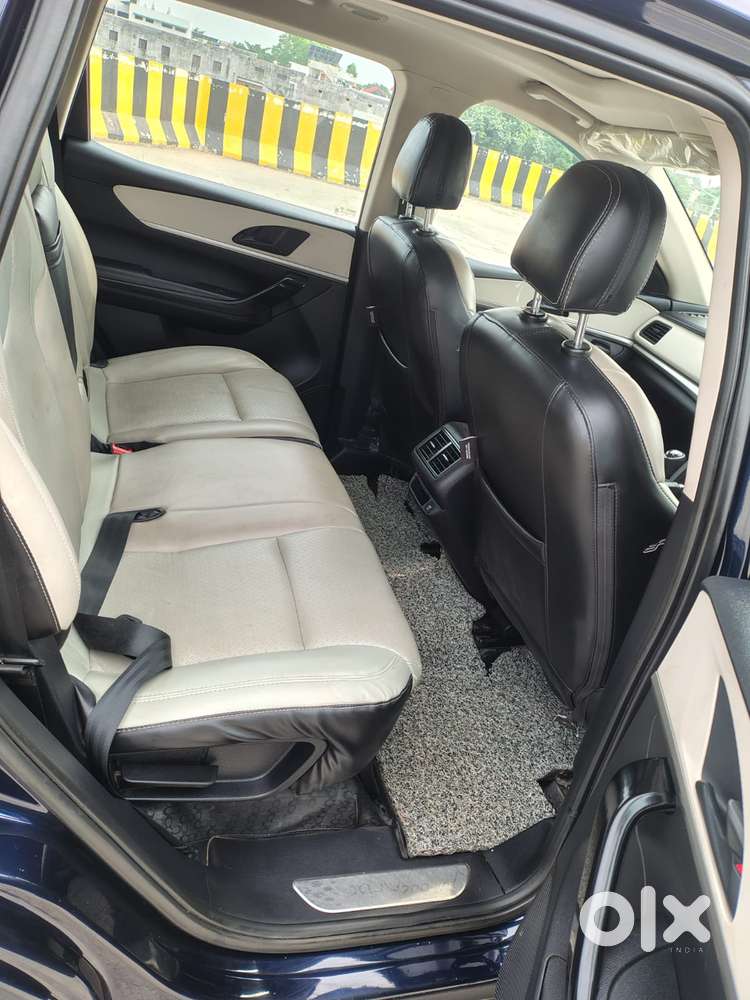 Mahindra Xuv700 2.2 Ax 5 Diesel Mt 7 Str, 2022, Diesel