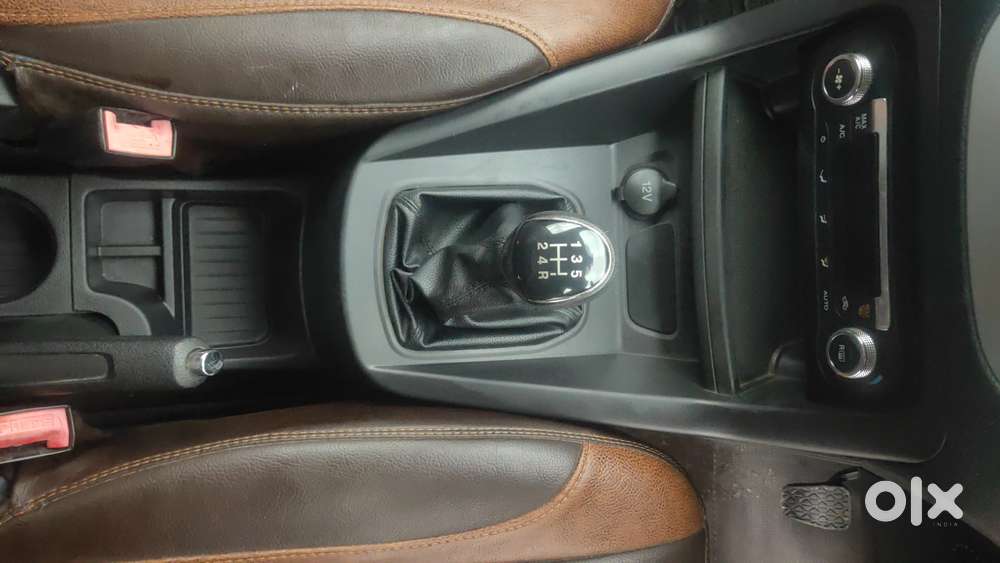 Ford Figo Petrol Titanium, 2016, Petrol